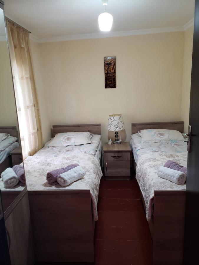 Guest House Nanu Mestia Extérieur photo