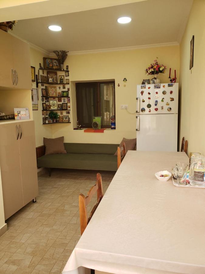 Guest House Nanu Mestia Extérieur photo