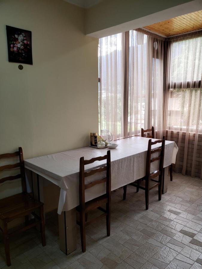 Guest House Nanu Mestia Extérieur photo